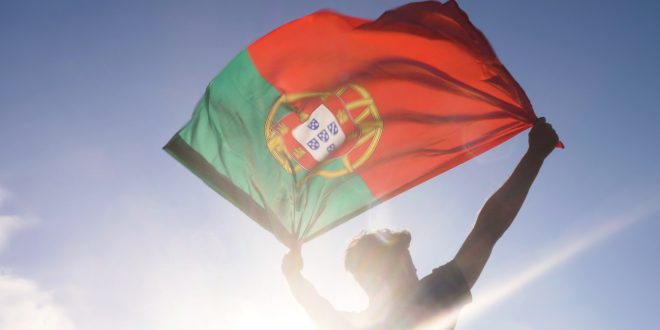 Фото парламент Португалия и запрет рекламы азартных игр – возможности і риски.